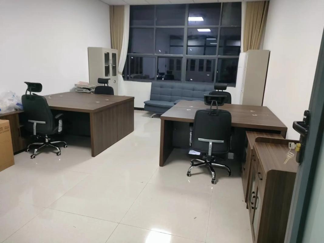 一次完美的办公家具送货交付实景